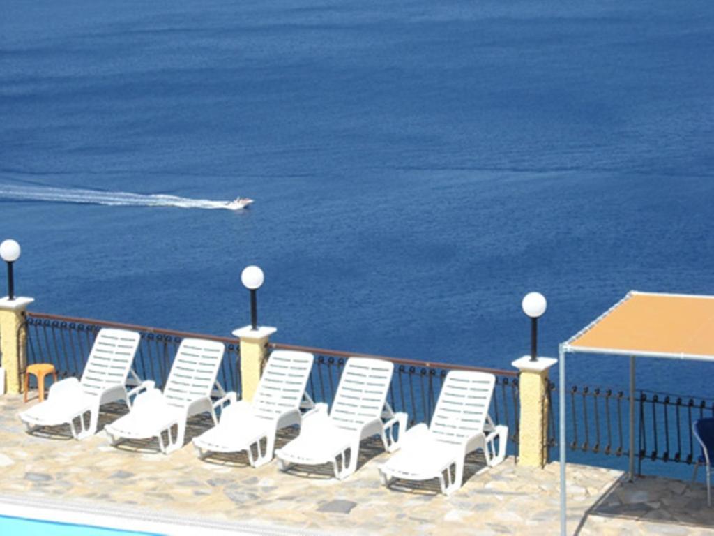 Blue Beach Agios Nikolaos  Buitenkant foto